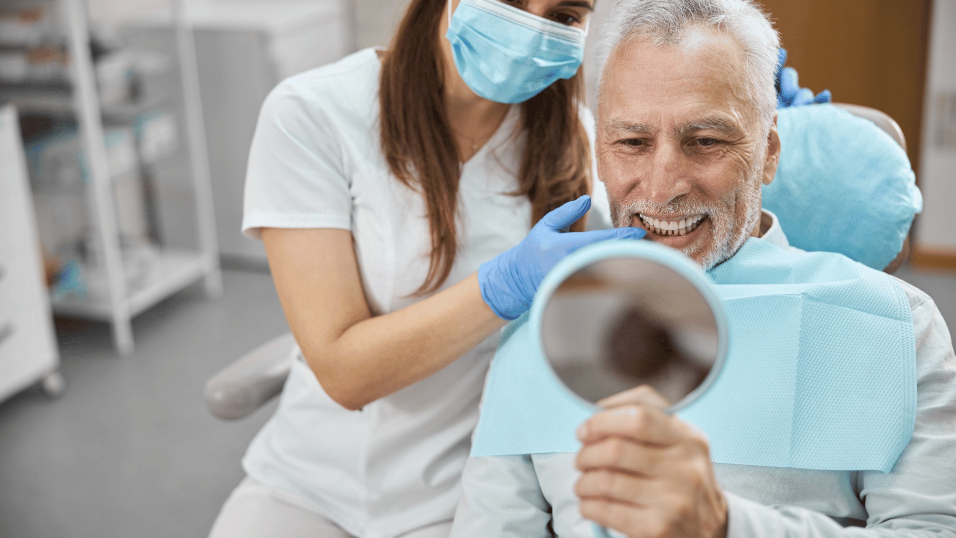 Encontre o melhor Dentista em Porto Alegre na Clínica Dental Center. Agende sua consulta e transforme seu sorriso.